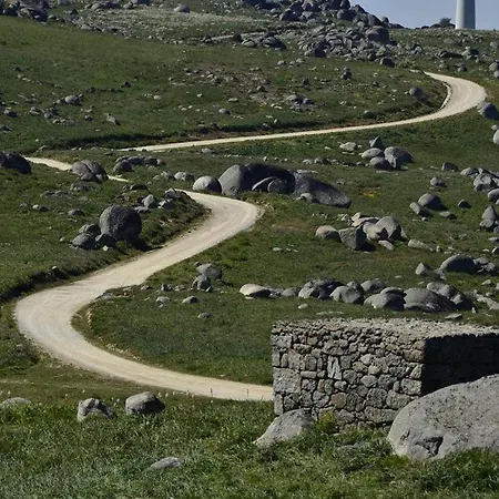 Casa Do Avo Serafim Nyaraló