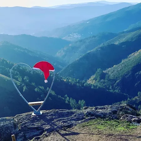 Casa Do Avo Serafim Nyaraló