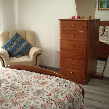 Casa Do Avo Serafim Nyaraló *