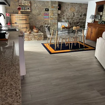 Casa Do Avo Serafim Nyaraló Cetos