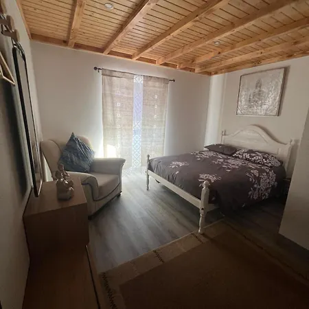 Casa Do Avo Serafim Nyaraló Cetos